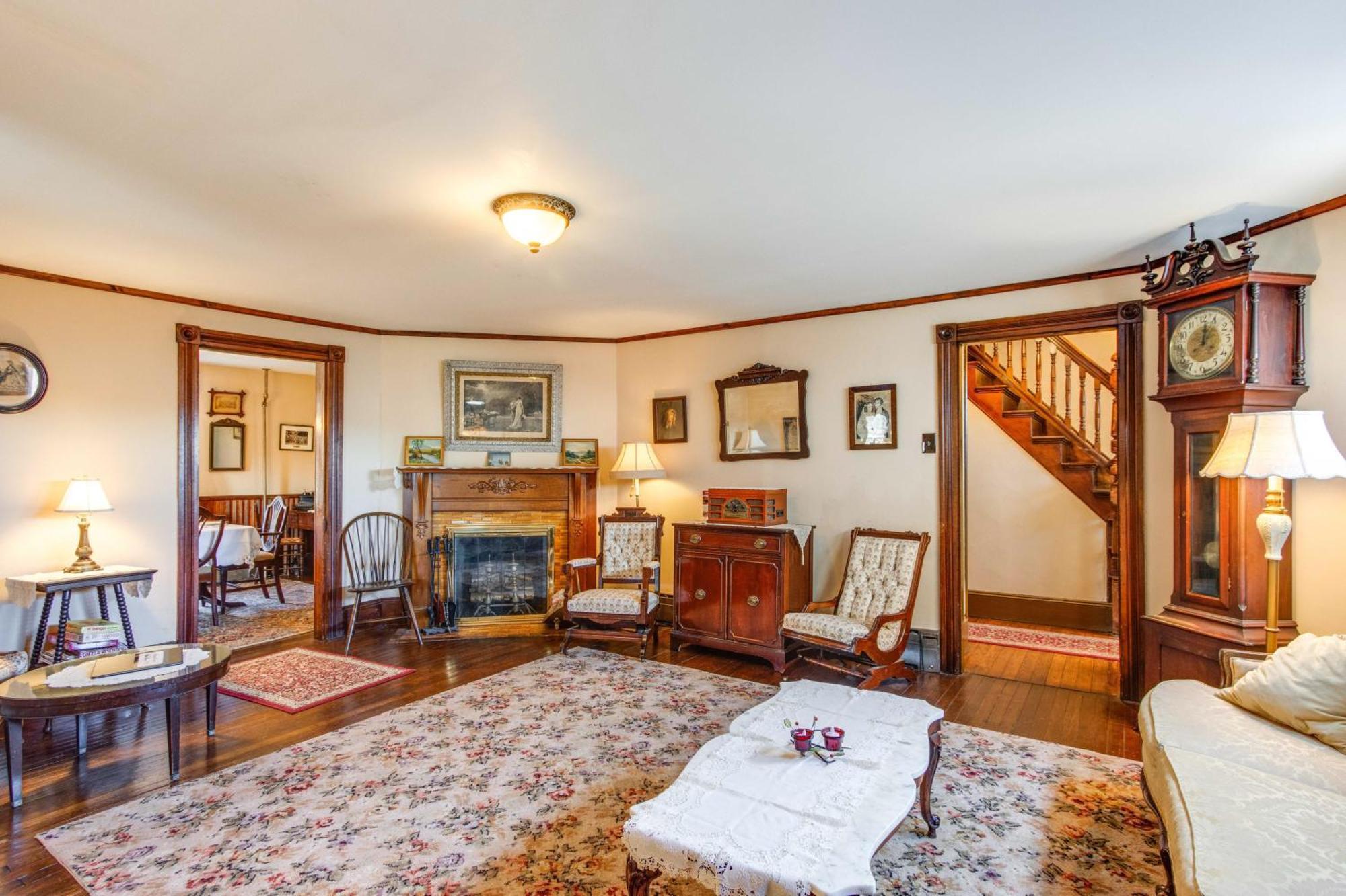 Victorian Home With Porch 6 Mi To Hickory Run Park! White Haven エクステリア 写真